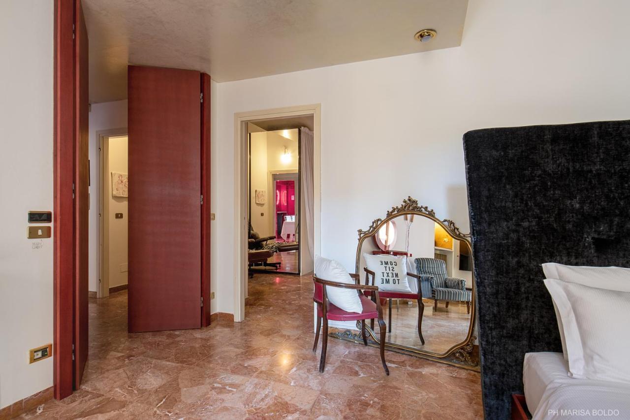 Billie's Flat RED - art&design apt in Verona historic centre Extérieur photo