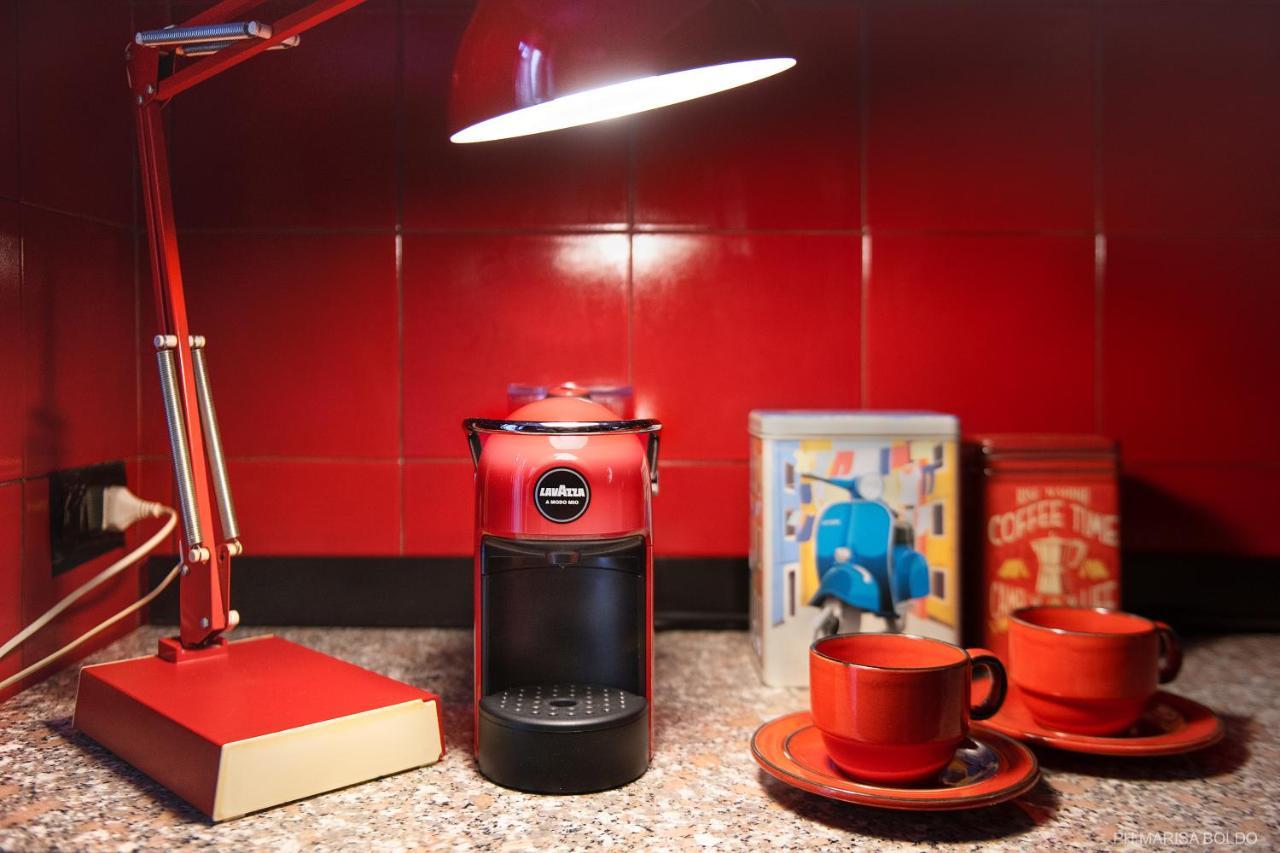 Billie's Flat RED - art&design apt in Verona historic centre Extérieur photo